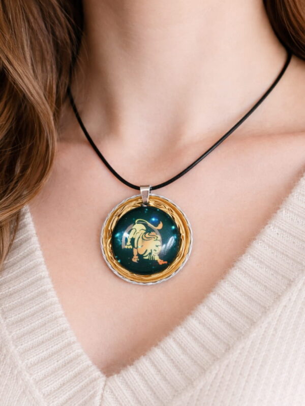 Halskette mit Sternzeichen